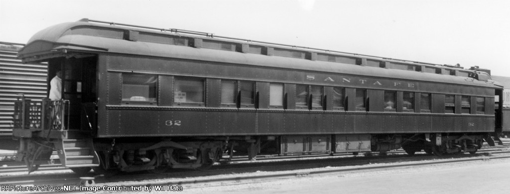 Santa Fe Business Car 32